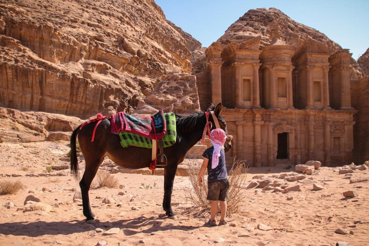 Bed and Breakfast Petra Family House Exterior foto