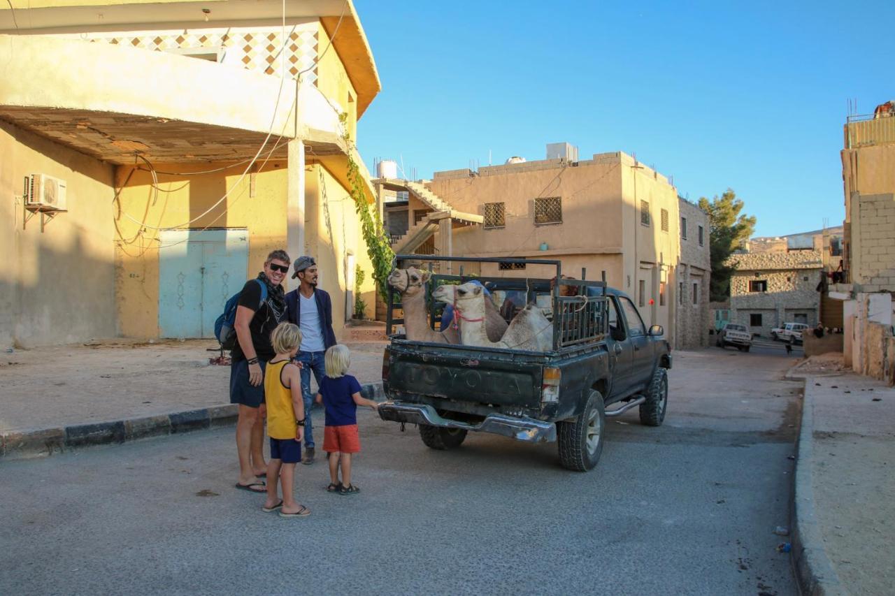 Bed and Breakfast Petra Family House Exterior foto